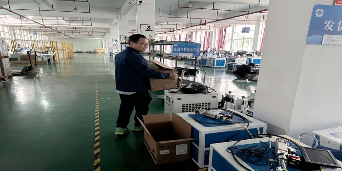 員工剪影丨平凡的崗位 不平凡的你